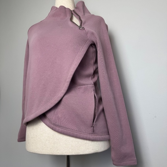 Athleta Sweatshirt - Picture 5 of 7